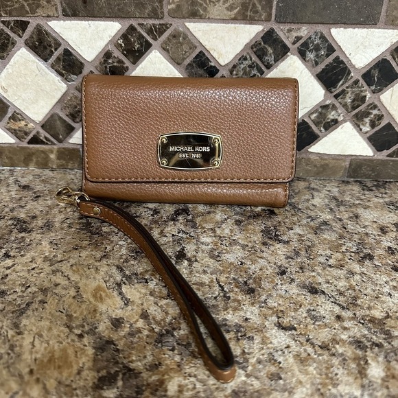 Michael Kors Handbags - Michael Kors Light Brown Leather Zip Around Wristlet for I-Phone 6 Wallet